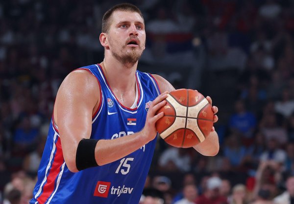 金橘策略 汗都没流！约基奇仅出战18分钟 2中2轻松拿下6分7板4助正负值+15